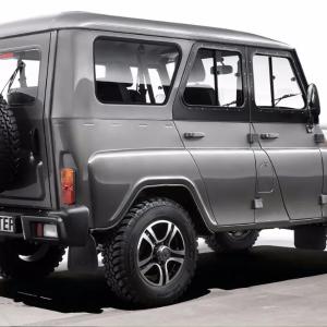UAZ Hunter