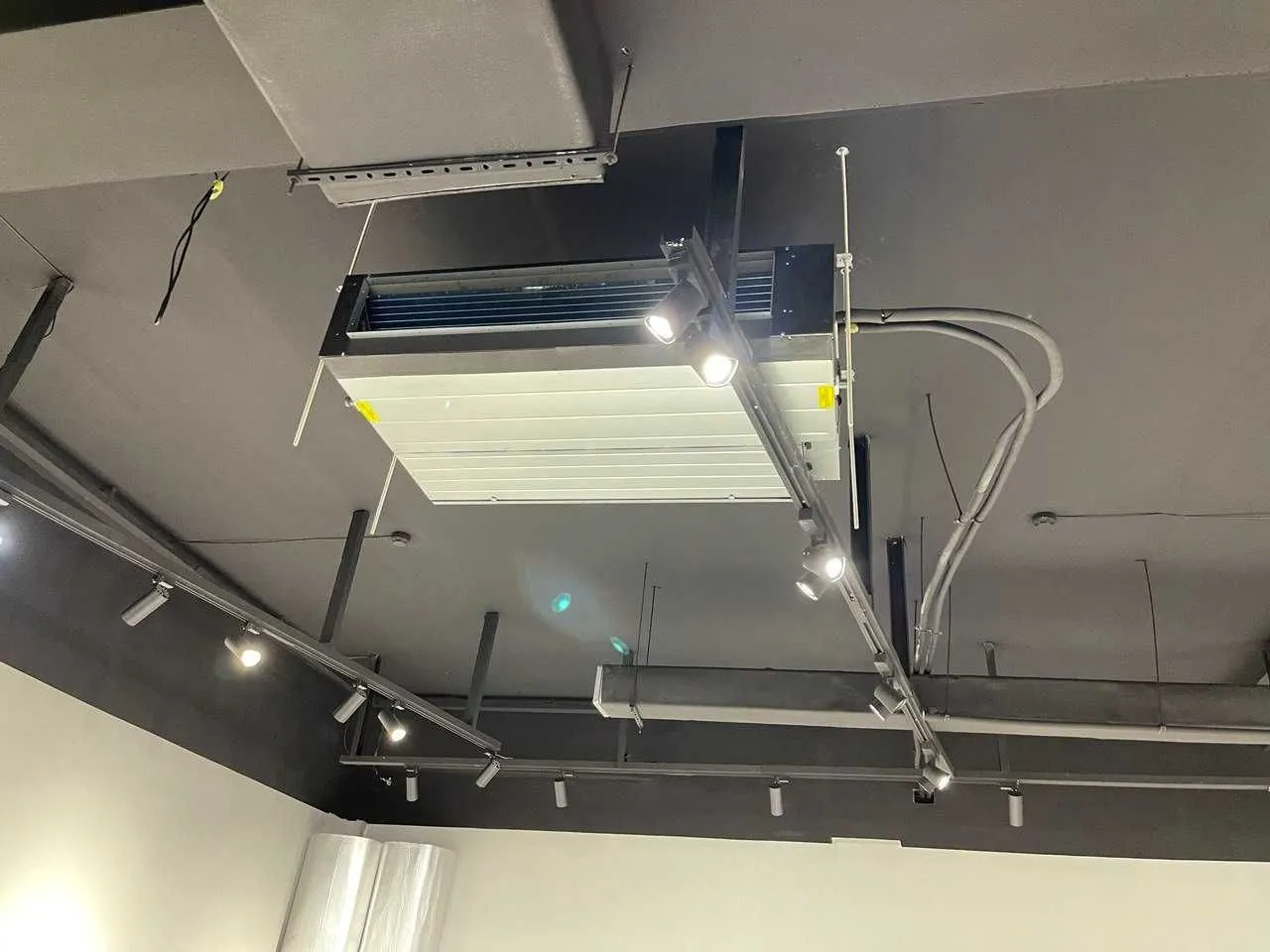 Konditsioner Midea 12 Inverter