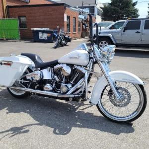 Мотоцикл Harley-Davidson Softail Deluxe