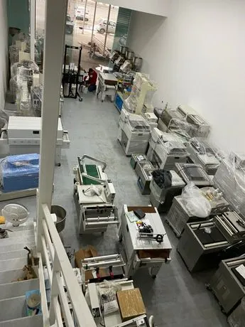 Zaminli ikki kamerali vakuumli qadoqlash mashinasi.