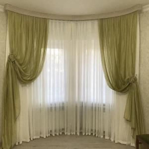 Установка карнизов для эркера
