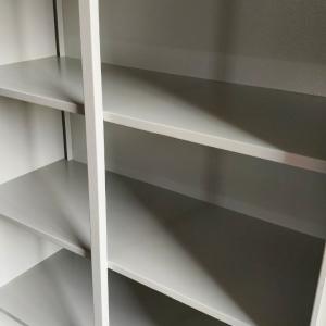 Ikki eshikli metall shkaf