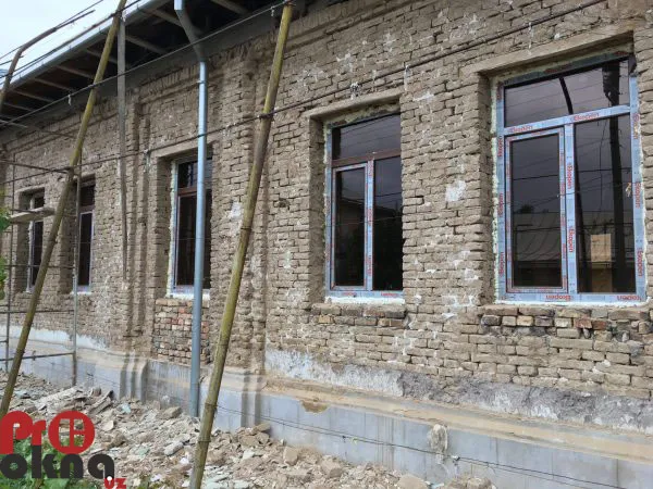 PVX (metall-plastmassa) bir bargli oyna (burilish va burilish)