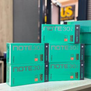 Смартфон Infinix Note 30 Pro