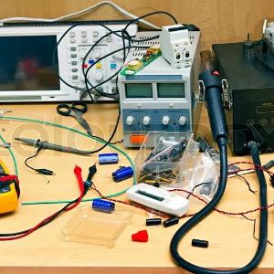 Voltaj stabilizatorlarini ta'mirlash