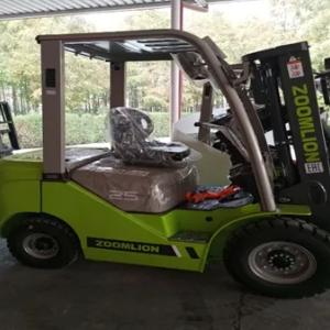 Dizel yuk ko'taruvchi Zoomlion FD25 4,5m.