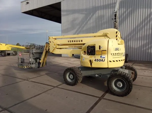 Коленчатый дизельный подъемник JLG 450 AJ