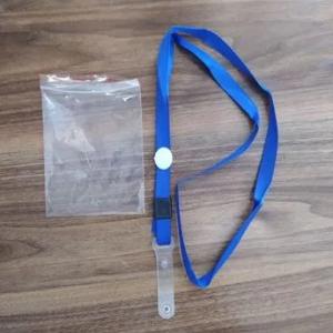 Шнурки для бейджика