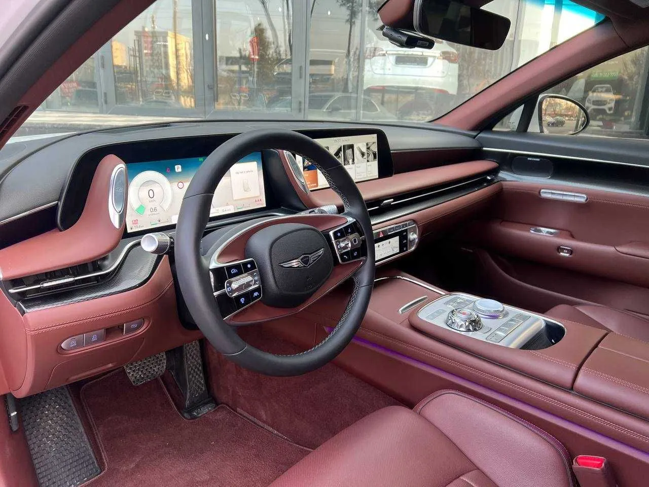 Электромобиль Genesis G90 2022
