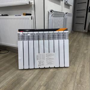 Радиатор биметаллический Dorff Silver PL 500/80, 10 секций