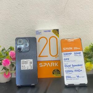 Смартфон Tecno Spark 20 Pro+