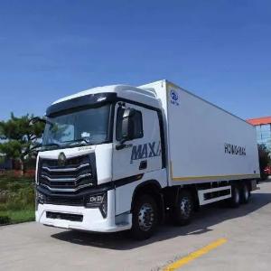 Howo Max 480 8x4 furgon