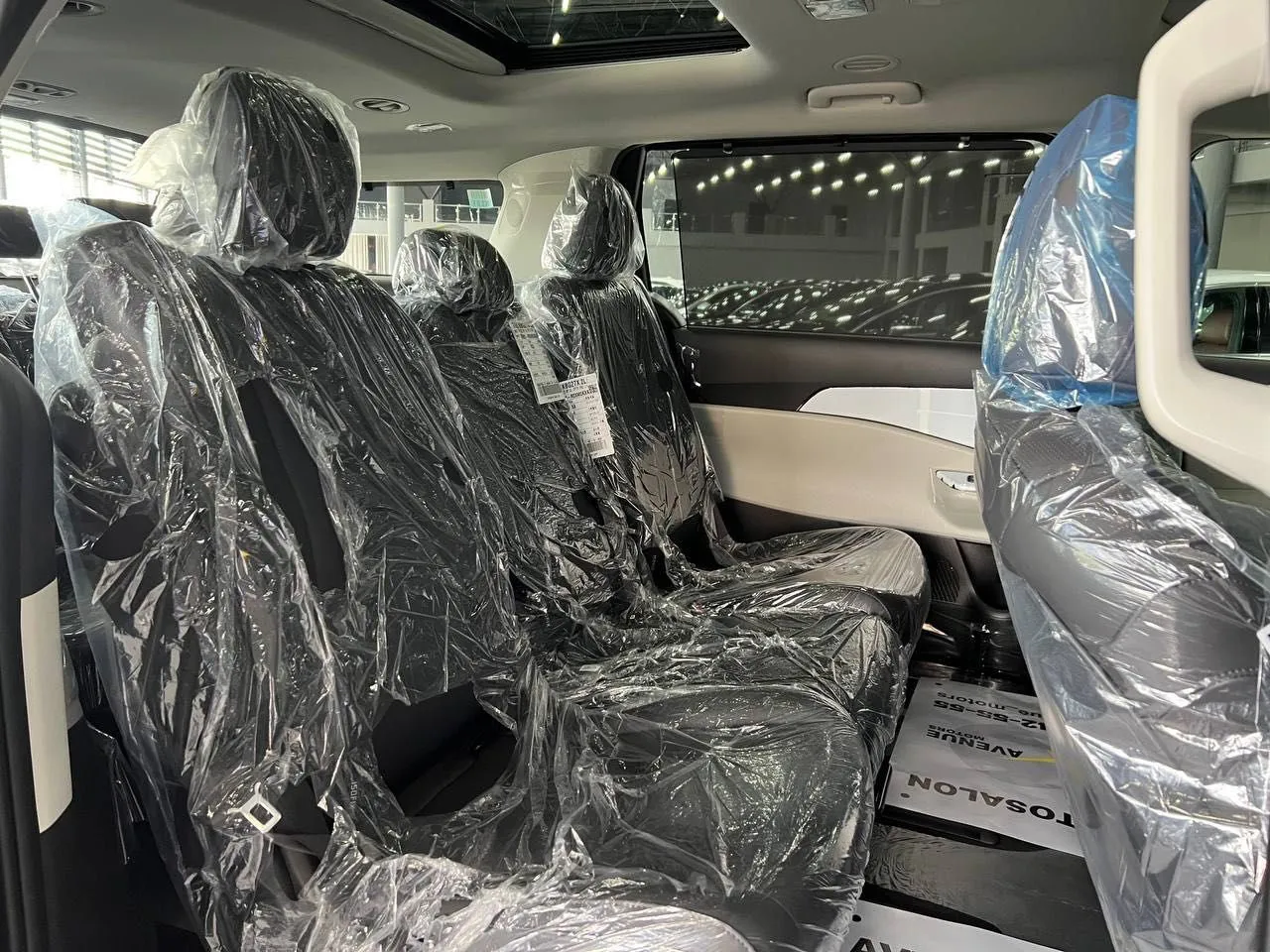 Электромобиль KIA Carnival 2023