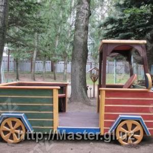 Maxsus yog'ochdan yasalgan bolalar o'yin uylari