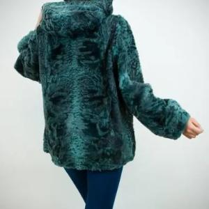 Qorako'l mo'ynali palto "MILADY"