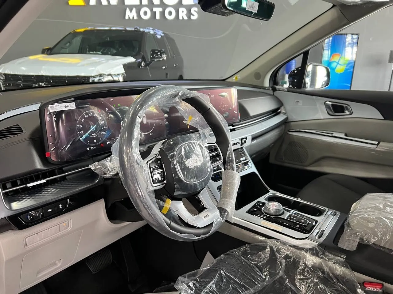 Электромобиль KIA Carnival 2023