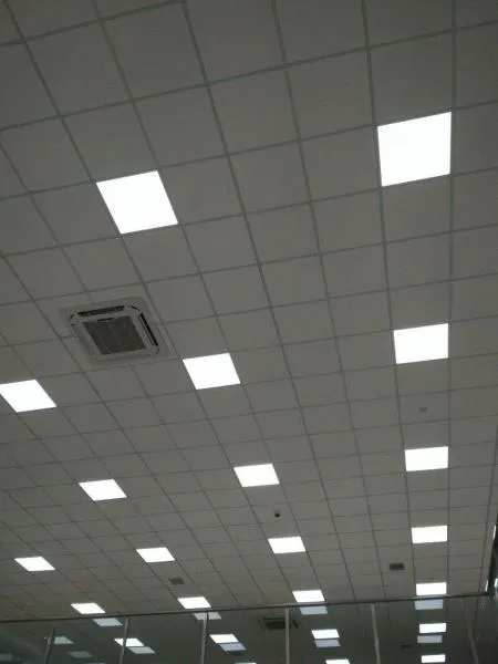 LED панель светильник