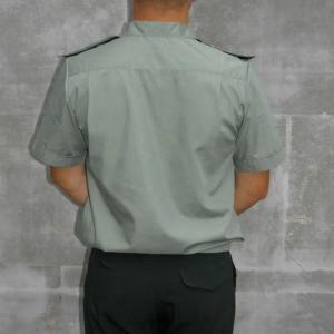 Qisqa yengli uniforma ko'ylak